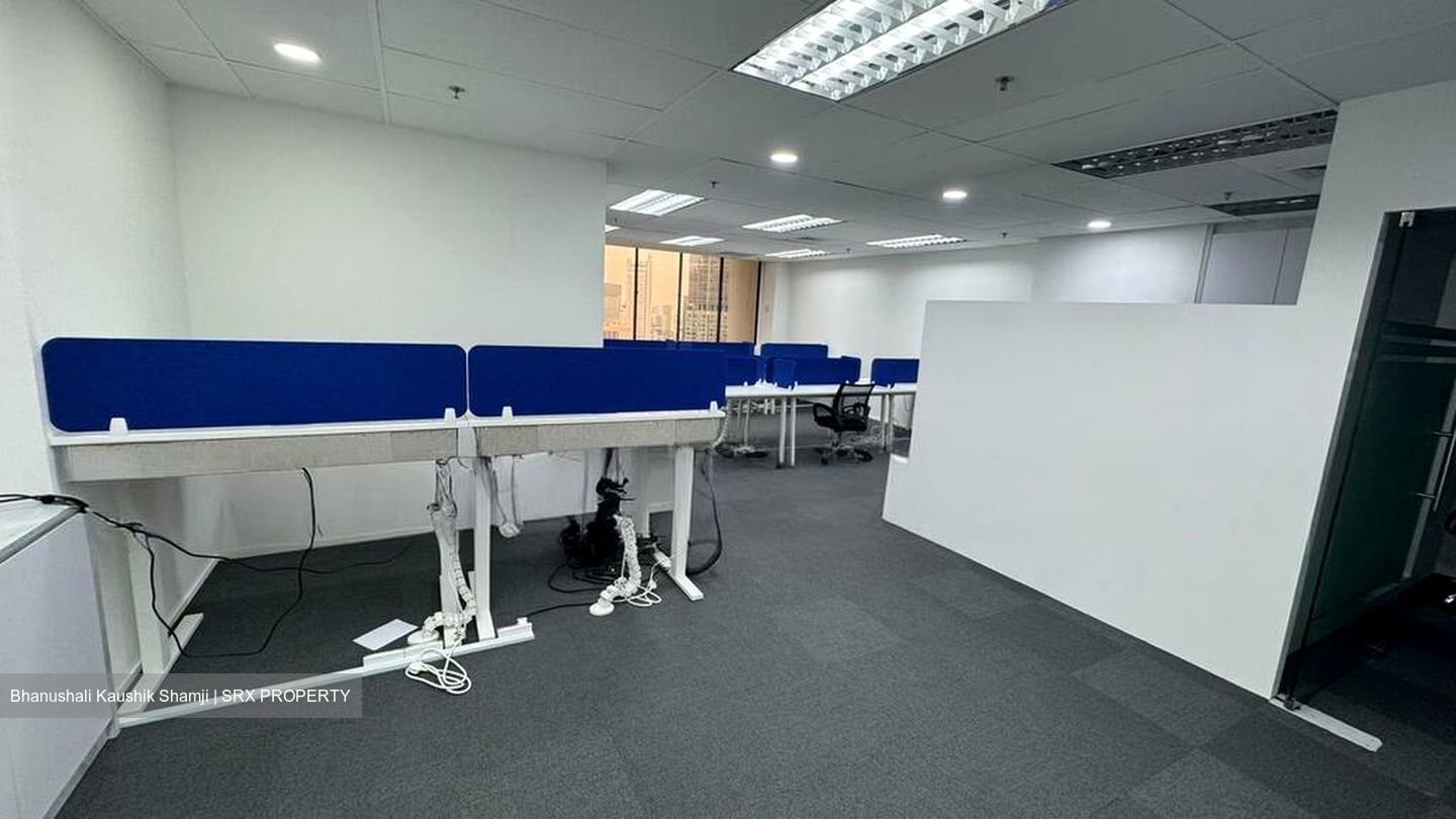 International Plaza (D2), Office #524488181